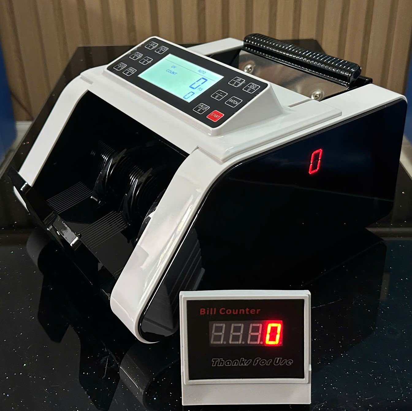 Máy đếm tiền Hoshico 5600