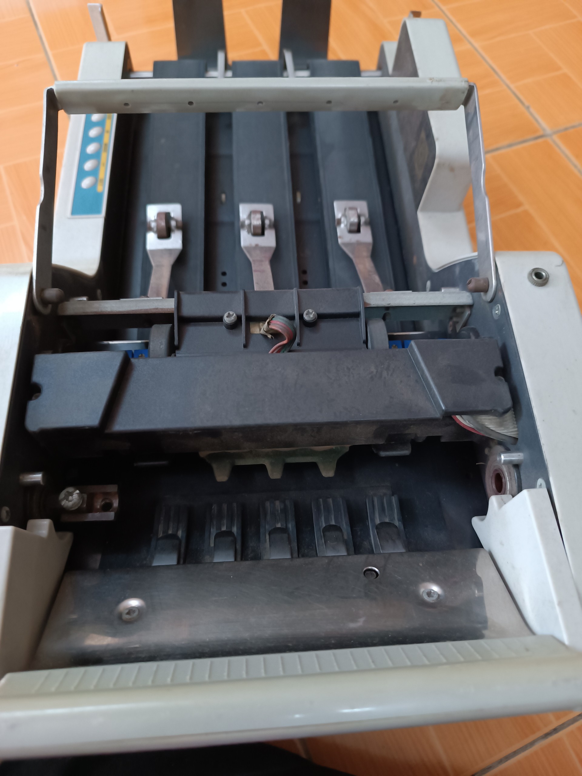 Bảo trì máy đếm tiền