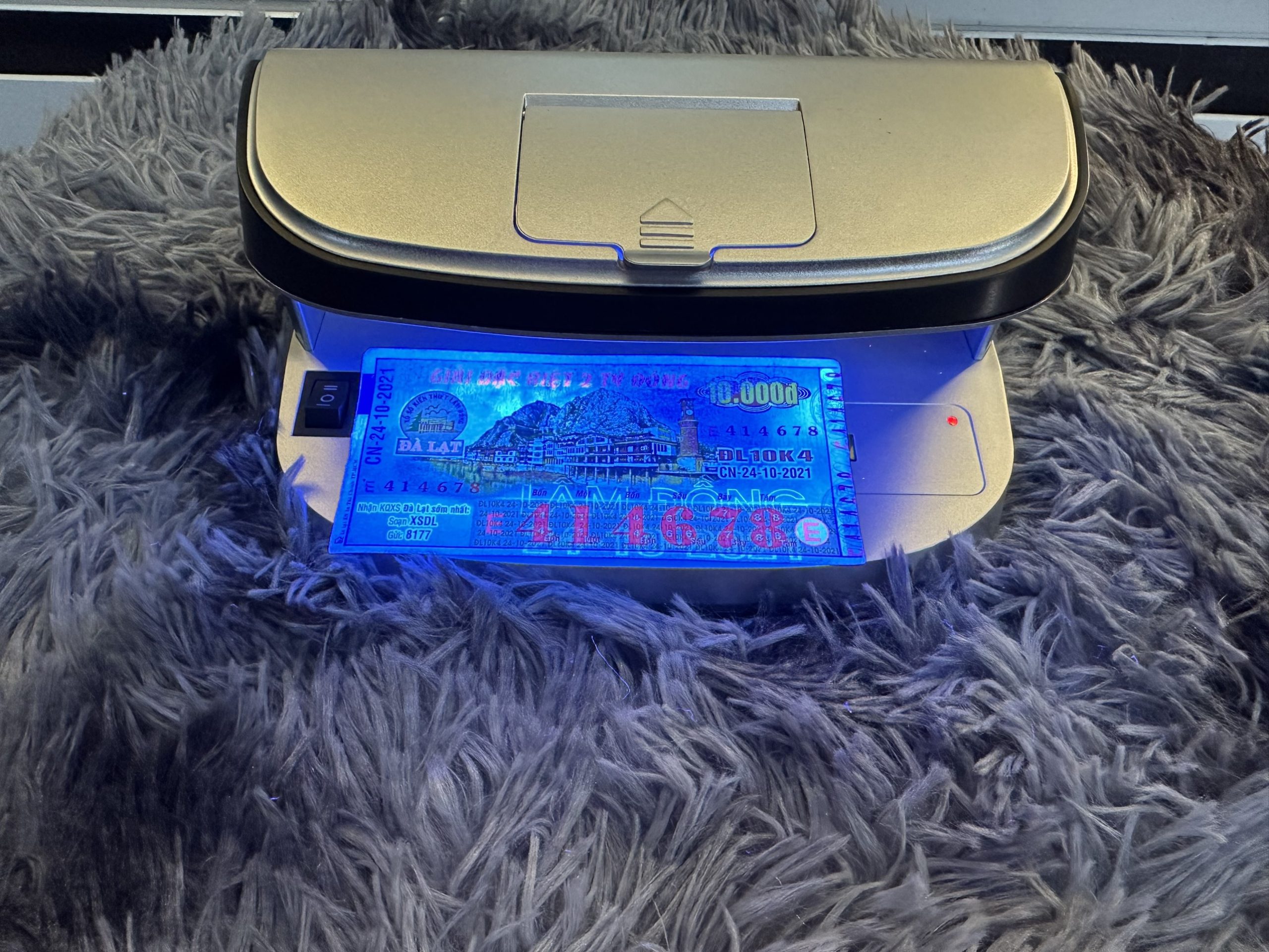 Máy soi đa năng cho mọi doanh nghiệp CTY TNHH XNK TMDV NGÔI SAO VIỆT