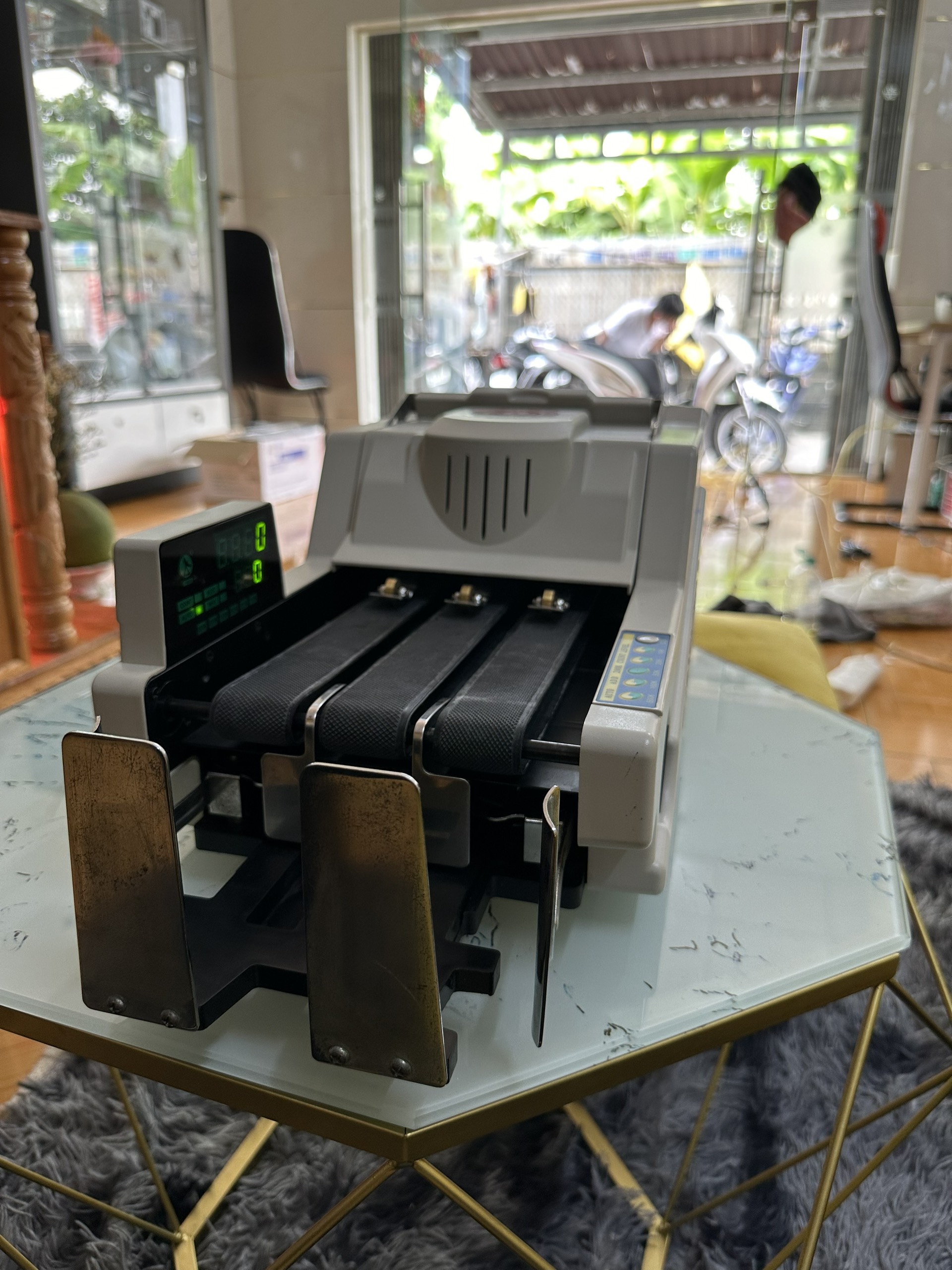 Máy đếm tiền Xinda