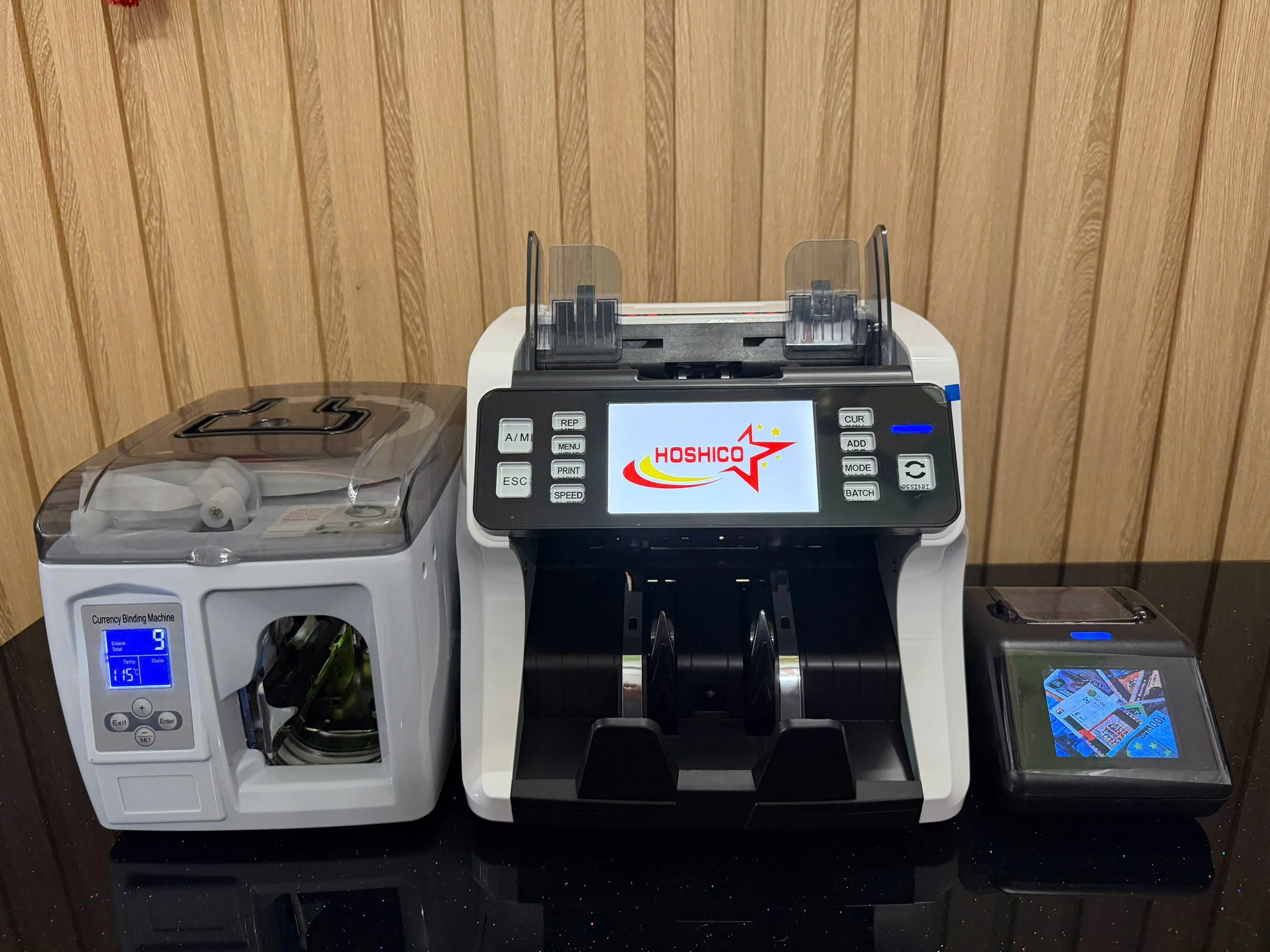 Máy đếm tiền Hoshico 7979 Pro Máy đếm tiền Hoshico ngoại tệ mới nhất